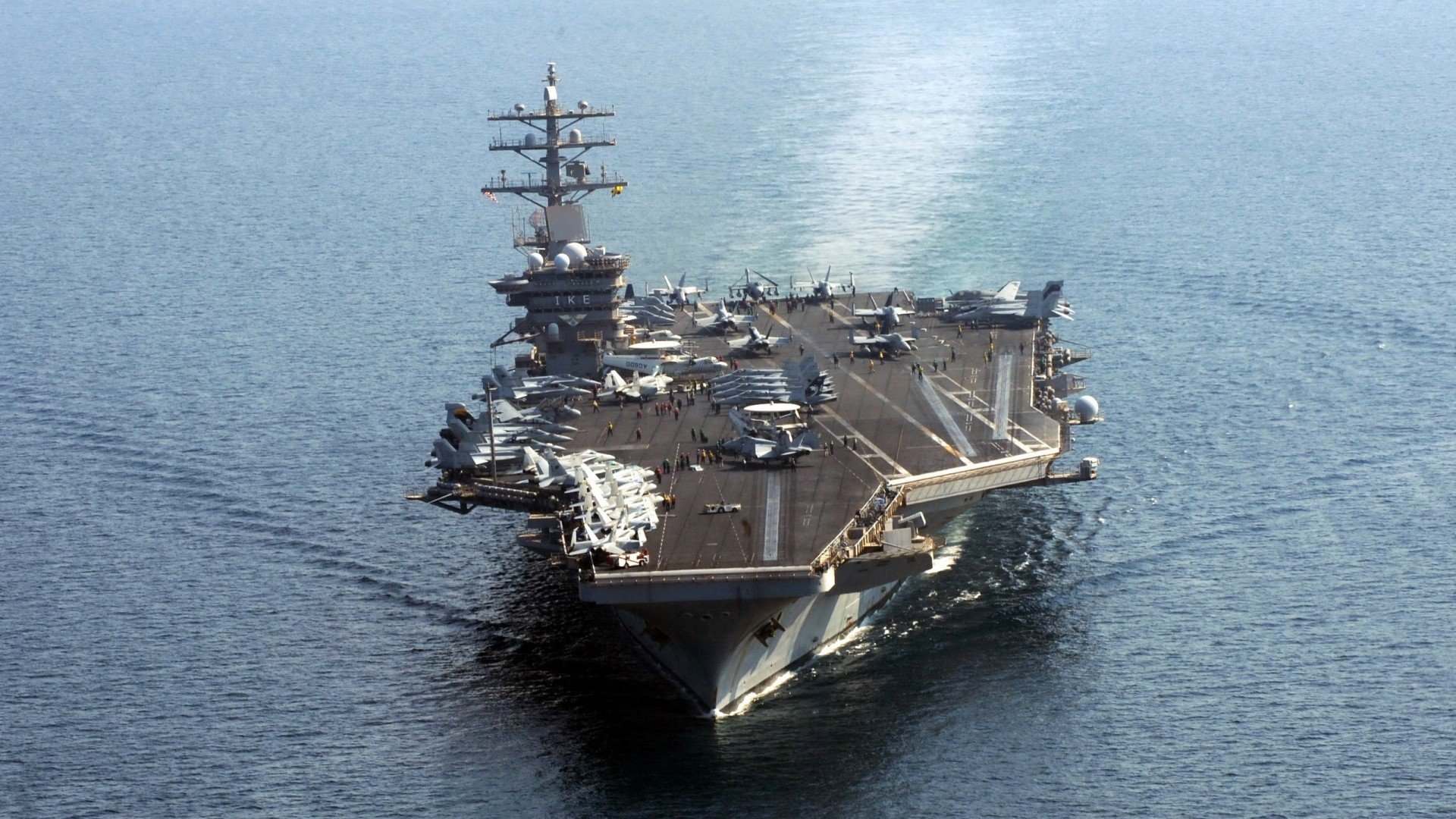 冰火双城记，爱德华兹撕裂雷霆之夜，克莱跨海三分雨重塑金州魂